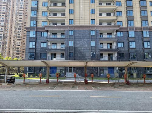 湖南岳阳中奥名居充电站项目